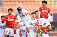 足球帝：中超8冠王再见！广州队提前降级，郑智无力回天，许家印选择撤资