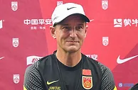 北青：国足今日移师惠灵顿前仍安排训练 扬科维奇期待率队获首胜