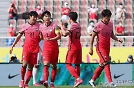 足球资讯：12强赛第3支出线队将诞生！无悬念：国足预定3连败，送澳大利亚出局