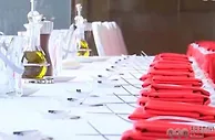 足球报：央视，大连赛区将安排“品海鲜”等活动，球员住皇冠假日酒店！