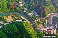 甘肃陇南秀“在水一方”魅力：十大产业链“引凤”全国伙伴