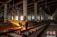 采用多种新工艺新设备 深圳地铁16号线实现单线轨通