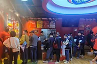 为了忘却的纪念！球迷涌入陕西长安竞技旗舰店，将球衣买空