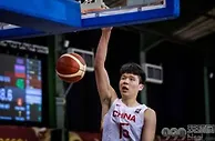 CBA季前赛：18岁内线首秀15+8+4 琼斯率新疆险逆转