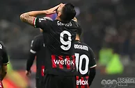 足球资讯：意甲-吉鲁破门本纳塞尔助攻 AC米兰1-1萨勒尼塔纳