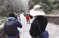 登泰山而小天下！泰山队开启新赛季登泰山祈福活动