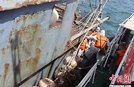 海南海警局持续严厉打击违反伏季休渔期规定出海渔船