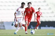 足球报：两新疆球员迪力依米提、布格拉汗试训河南并在热身赛登场