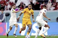 3-0！国足连胜亚洲冠军，创22年纪录，争亚洲杯前四，武磊成球王