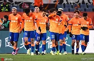 亚冠前瞻:泰山盼复仇一人成关键先生 防线隐忧不容忽视