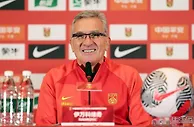 国足26人豪华阵容出炉，武磊、艾克森领衔，剑指新加坡！