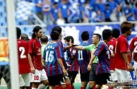 英超生死战：埃弗顿绝境逢生，纽卡斯尔欧梦受挫