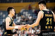 广东VS广厦前瞻：周琦大战胡金秋 华南虎能否复仇