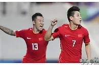 1-2，0-1！亚洲冠军轰然倒下，世预赛3分垫底，国足10分提前晋级