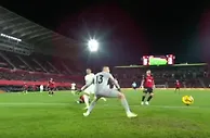 5-1！巴萨大胜，创15年纪录，甩皇马4分，冲西甲冠军，弗里克表态