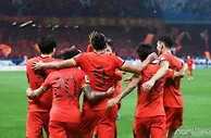 国足10分也能出线，日本队不放水，两大原因让亚洲第一必赢印尼