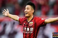 中超：上港出征「福」星高照