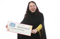 加拿大华裔女子买彩票独中3.1亿元大奖创纪录