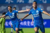 中超：广州富力恶战上海申花