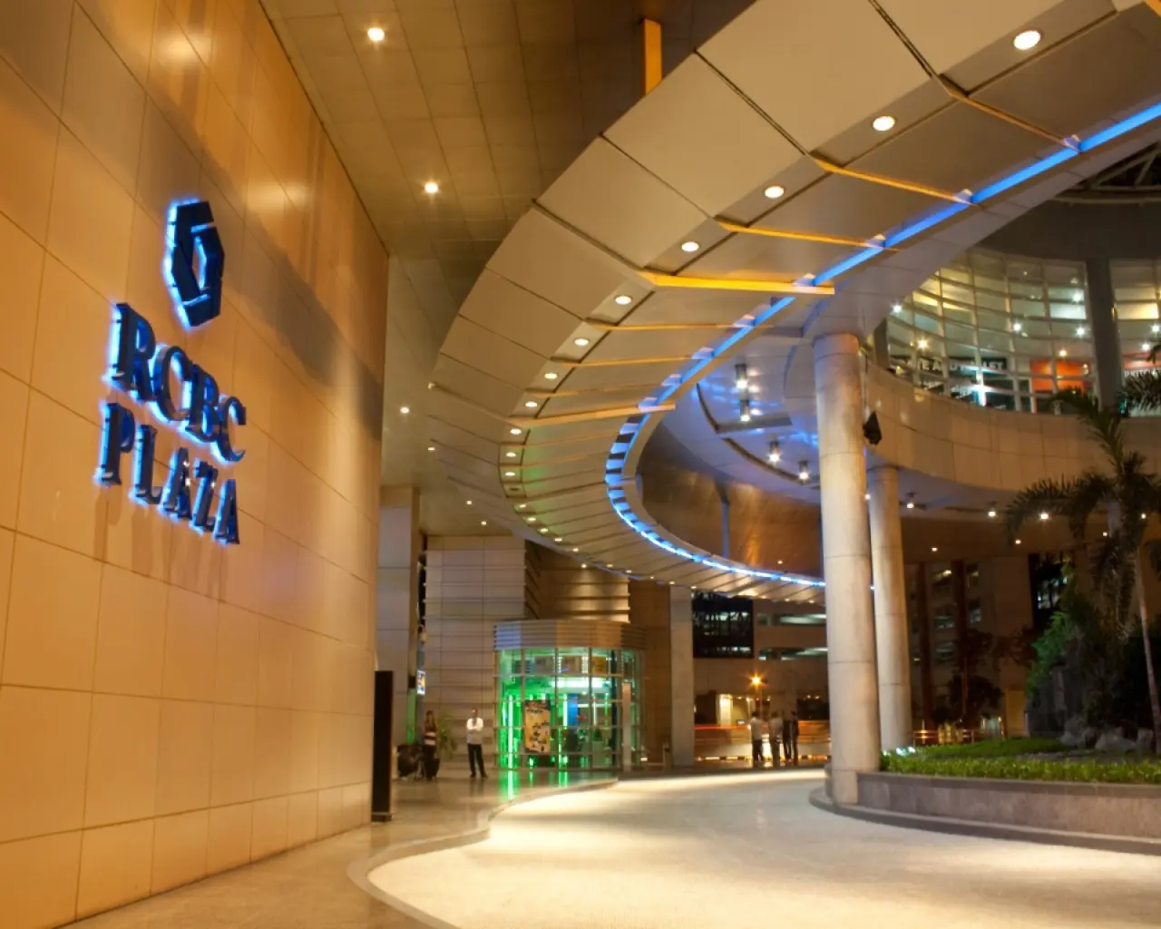 RCBC 被捕人员国籍公开！三名"Flying Future Services主管"身份曝光：涉及Intech World、Omniach、Urban Ideas