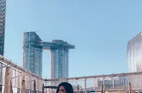 健身网红小姐姐打球有模有样 性感身材好到爆