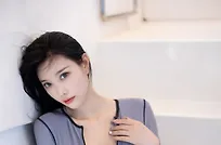 杨晨晨Yome心愿旅拍游艇场景连体泳衣秀丰满身材