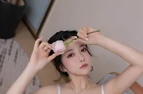 模特鱼子酱Fish生日主题白色内衣配超薄肉丝秀