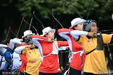 巴黎奥运会射箭女子团体排名赛-中国队列第2 直接晋级八强