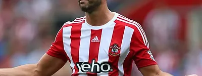 Prem icon 'off the radar' in Dubai after divorce of football's 'hottest couple'